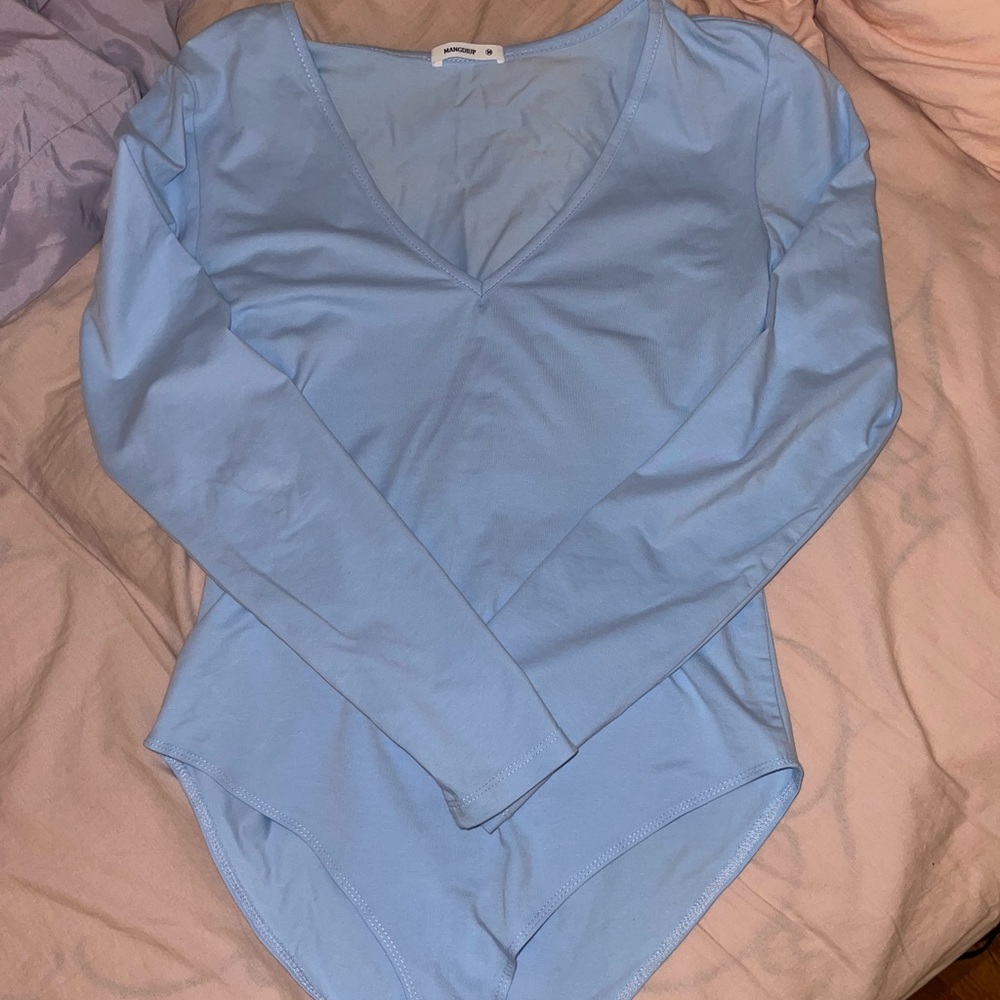 V neck bodysuit